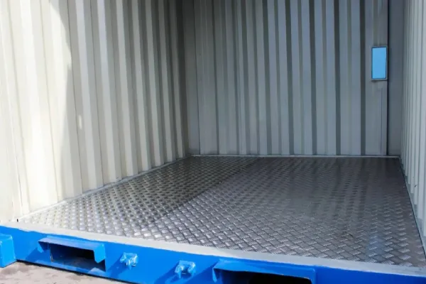 کف‌سازی در کانکس‌ها: انتخاب متریال مناسب برای دوام و کارایی در سازه‌های پیش‌ساخته